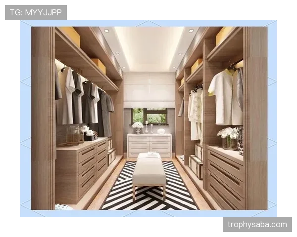 大阪刚买下比她训练馆还大的衣帽间